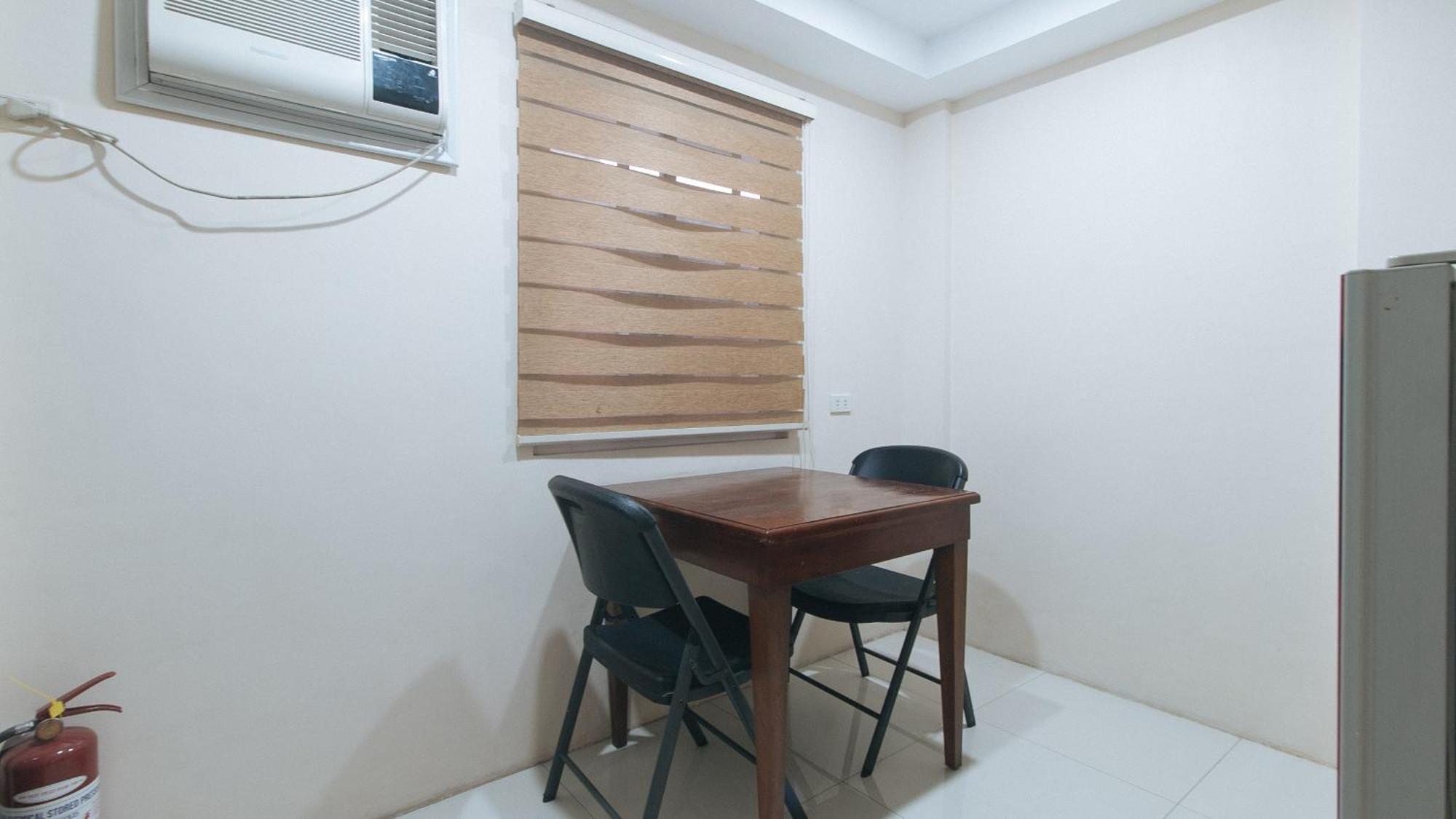 Reddoorz At Grand Apartelle Hernan Cortes Cebu Eksteriør bilde