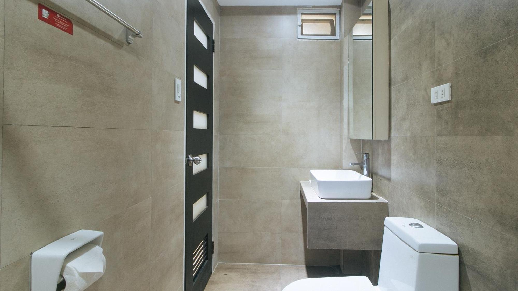 Reddoorz At Grand Apartelle Hernan Cortes Cebu Eksteriør bilde